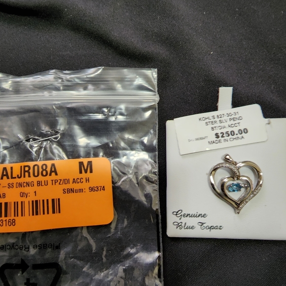 Dancing blue topaz with diamond accents on sterling silver - Picture 3 of 3